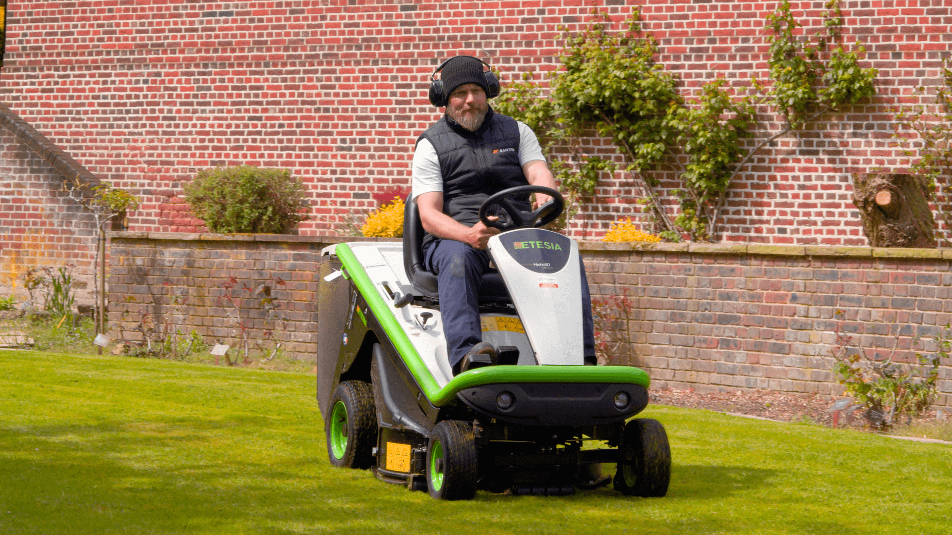 The Etesia Hydro 80